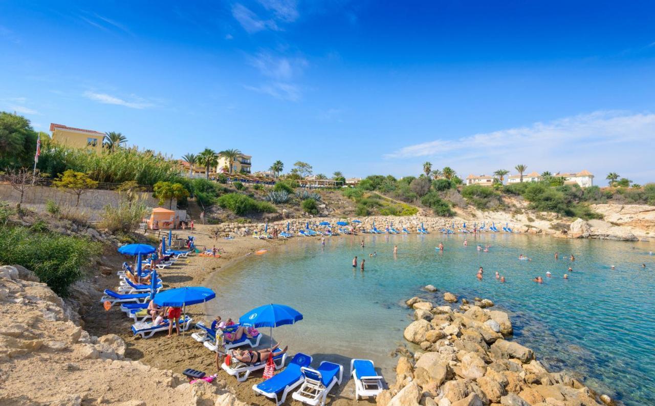 Blue Water Bay Villas Paralimni Exteriér fotografie